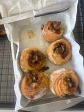 Load image into Gallery viewer, Caramelized Onion &amp; Thyme Rolls